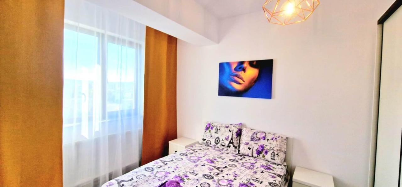 Evelyn Modern Apartment Near Palas 이아시 외부 사진